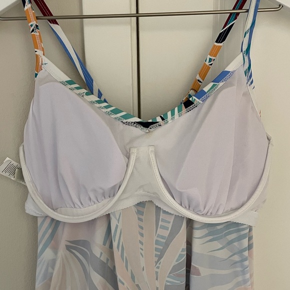 24th & Ocean Swim Top Tankini with Floating Underwire, Size XXL, D / DD Cup Size - Picture 4 of 12